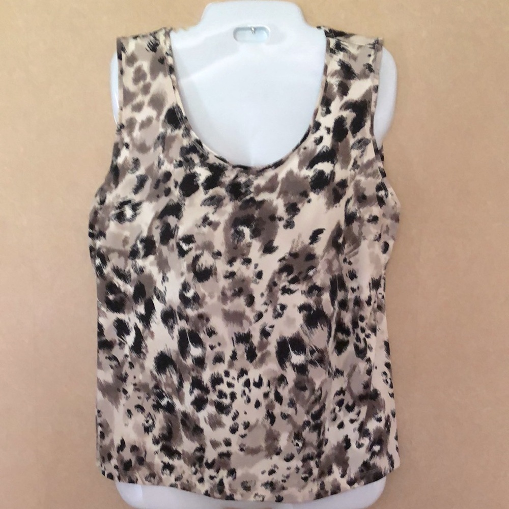 Black white and taupe tank with stretch